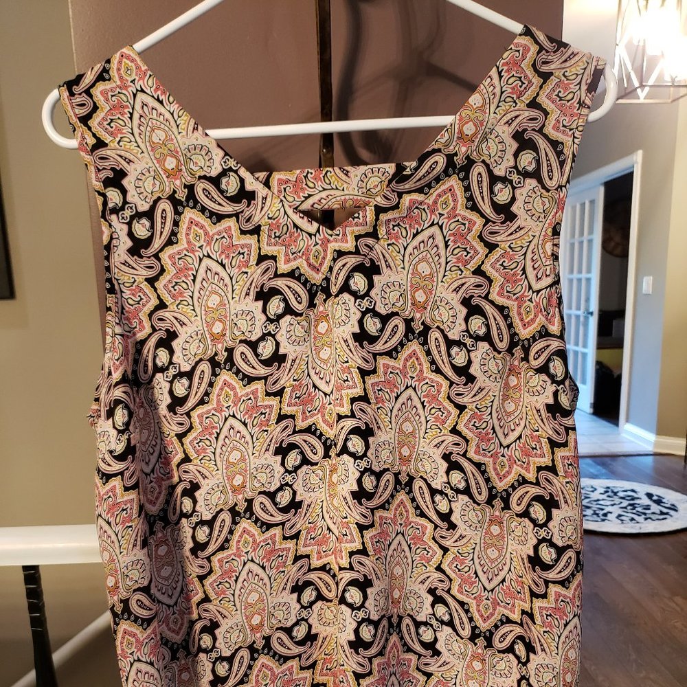 Paisley like print tank